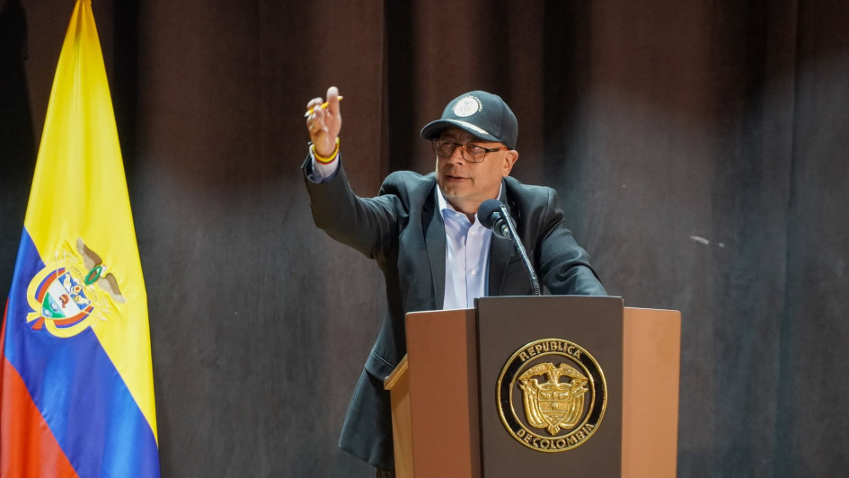 El presidente, Gustavo Petro, durante su intervención en la Gran Asamblea Nacional Cafetera en Bogotá. El presidente, Gustavo Petro, durante su intervención en la Gran Asamblea Nacional Cafetera en Bogotá.
