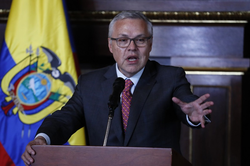 Néstor Osuna, ministro de Justicia y del Derecho. Néstor Osuna, ministro de Justicia y del Derecho.