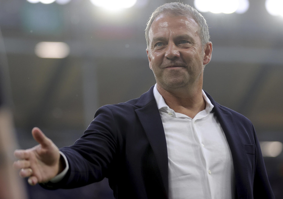 Hans Dieter Flick llega al banquillo azulgrana tras la desvinculación de Xavi como técnico. El estratega fue hexacampeón con el Bayern y seleccionador alemán. Hans Dieter Flick llega al banquillo azulgrana tras la desvinculación de Xavi como técnico. El estratega fue hexacampeón con el Bayern y seleccionador alemán.
