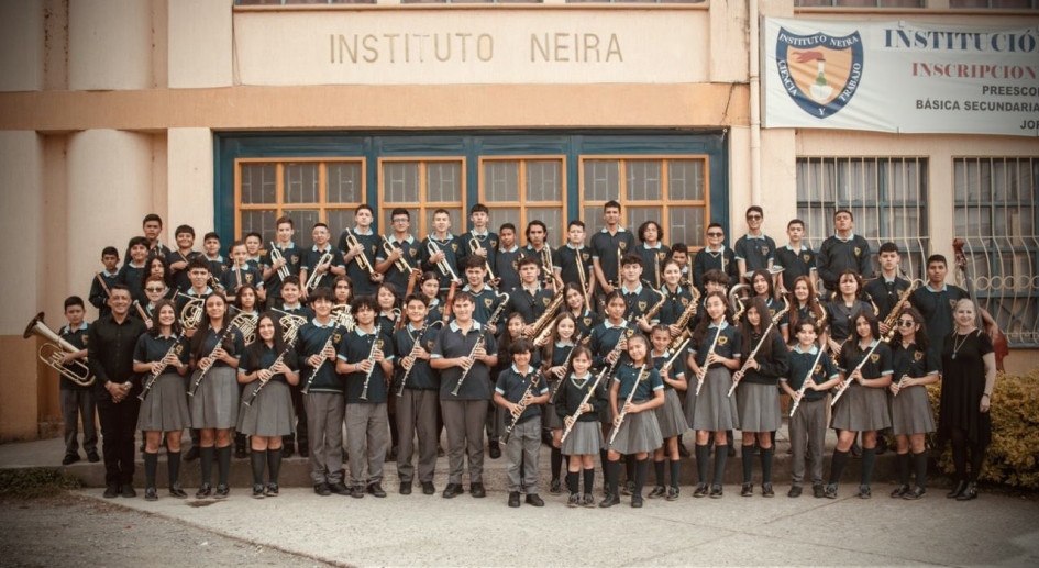 La Banda Sinfónica de la Institución Educativa Neira. La Banda Sinfónica de la Institución Educativa Neira.
