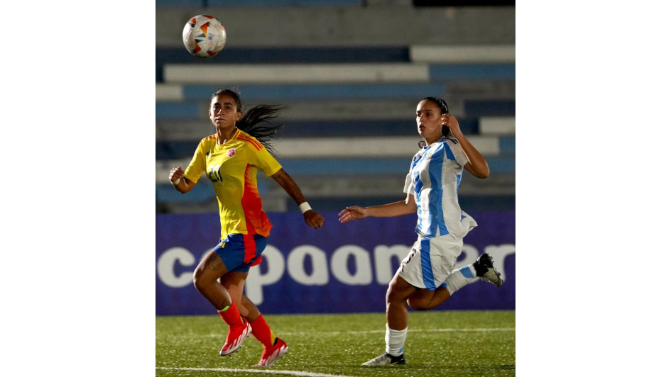 Colombianas y argentinas empataron a 1 con goles de Gabriela Rodríguez y Verónica Acuña. Colombianas y argentinas empataron a 1 con goles de Gabriela Rodríguez y Verónica Acuña.