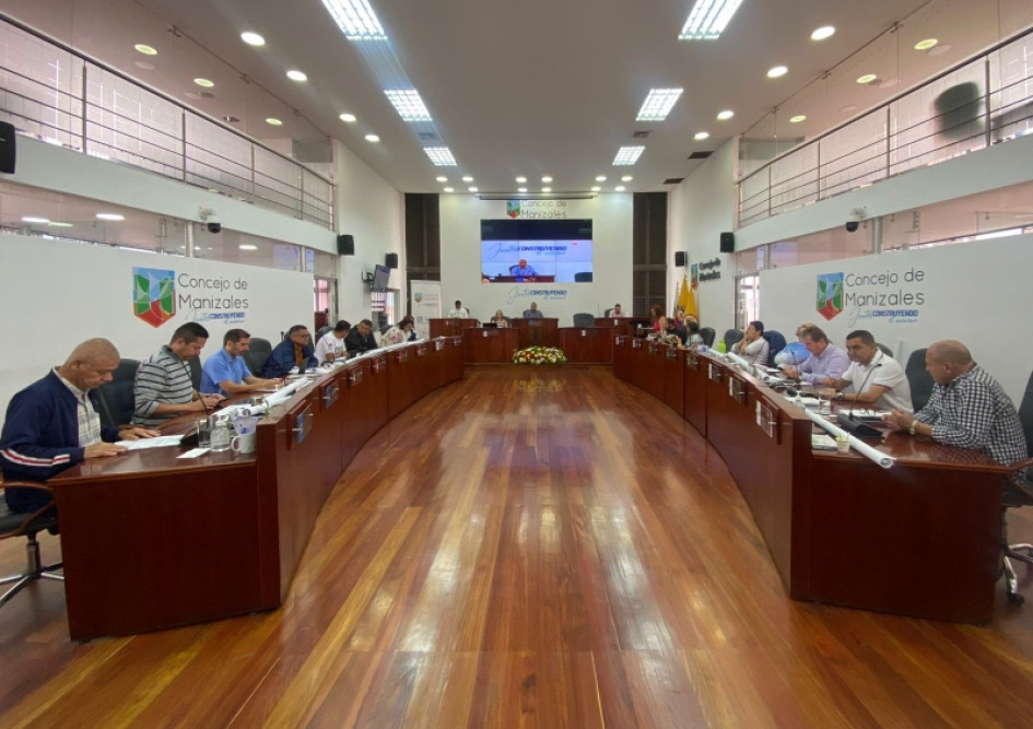 Los 19 concejales de Manizales aprobaron el crecimiento del presupuesto de rentas y gastos de la ciudad para este año. Los 19 concejales de Manizales aprobaron el crecimiento del presupuesto de rentas y gastos de la ciudad para este año.