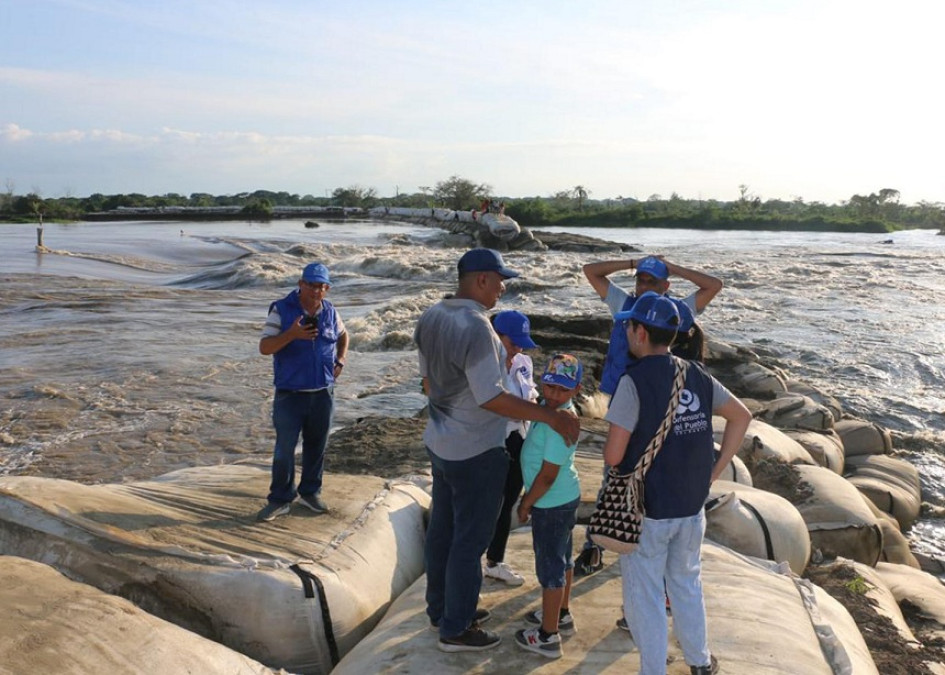 Sin aún comenzar el fenómeno de La Niña se registran inundaciones en el norte del país, como en la región de La Mojana. Foto | Defensoría del Pueblo | LA PATRIA Sin aún comenzar el fenómeno de La Niña se registran inundaciones en el norte del país, como en la región de La Mojana.