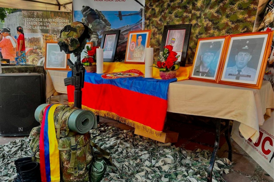 Homenaje de las Fuerzas Militares en la Semana Internacional del Detenido Desaparecido. Homenaje de las Fuerzas Militares en la Semana Internacional del Detenido Desaparecido.