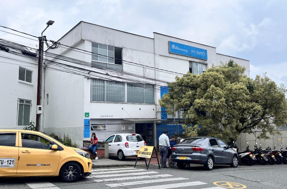 Fachada de la EPS Sura - Interconsultas Manizales Fachada de la EPS Sura - Interconsultas Manizales