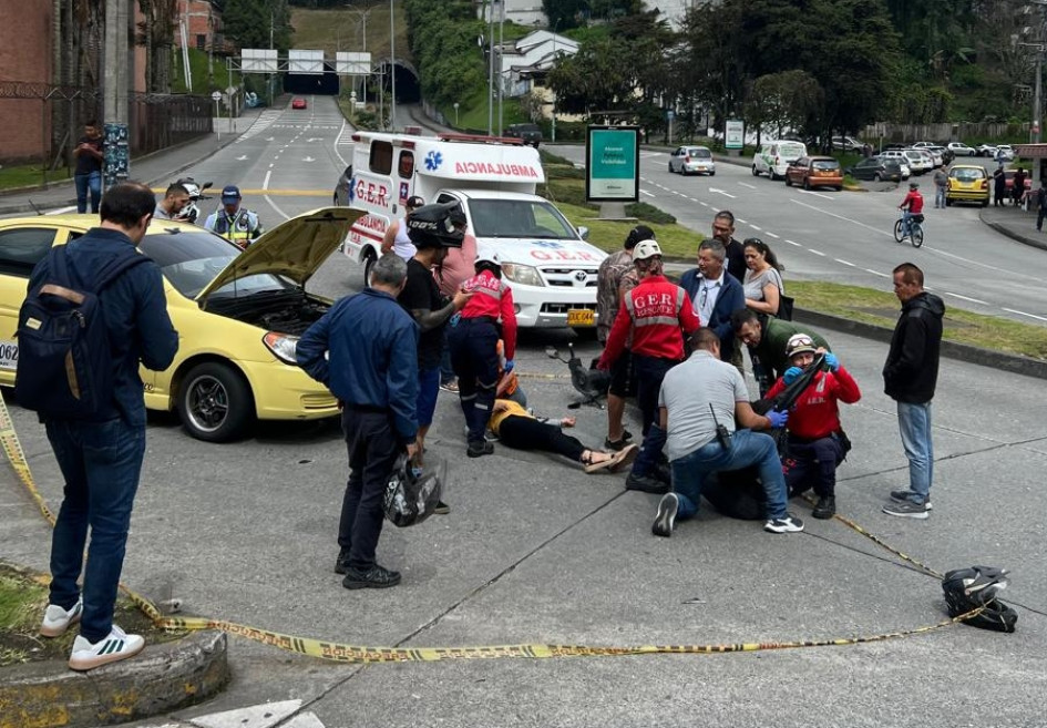 Accidente de ayer, por Mabe, con dos mujeres lesionadas. Accidente de ayer, por Mabe, con dos mujeres lesionadas.