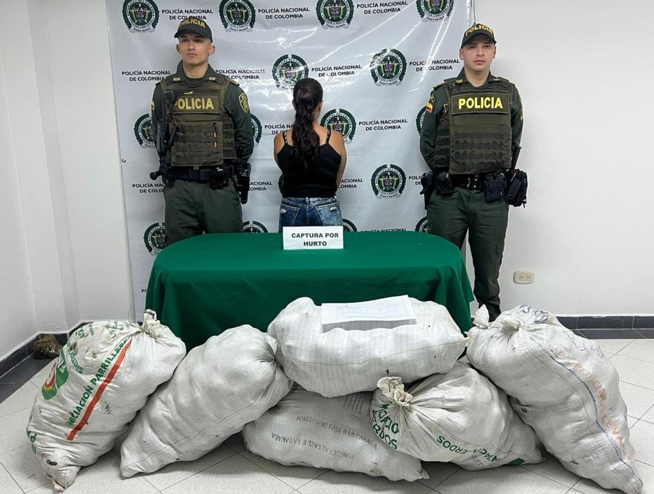 Captura de la mujer que al parecer hurtó 210 kilos de aguacate en Aranzazu. Captura de la mujer que al parecer hurtó 210 kilos de aguacate en Aranzazu.