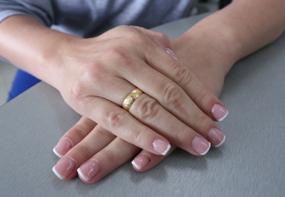 El francés es una técnica de manicura que no pasa de moda. Luce en grandes y chicas. El francés es una técnica de manicura que no pasa de moda. Luce en grandes y chicas.