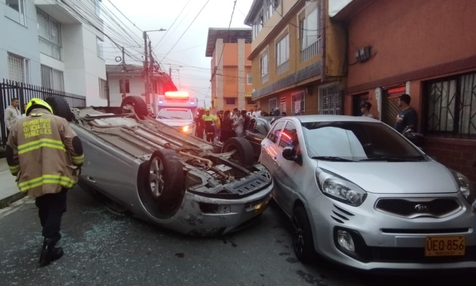 Así quedó el carro luego del accidente. Así quedó el carro luego del accidente.