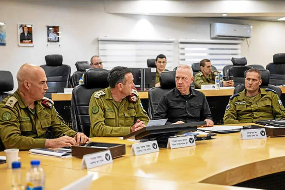 Foto | EFE | LA PATRIA  El ministro Yoav Gallant y el jefe de Estado Mayor del Ejército, Herzi Halevi se reunieron en Washington (EE.UU).