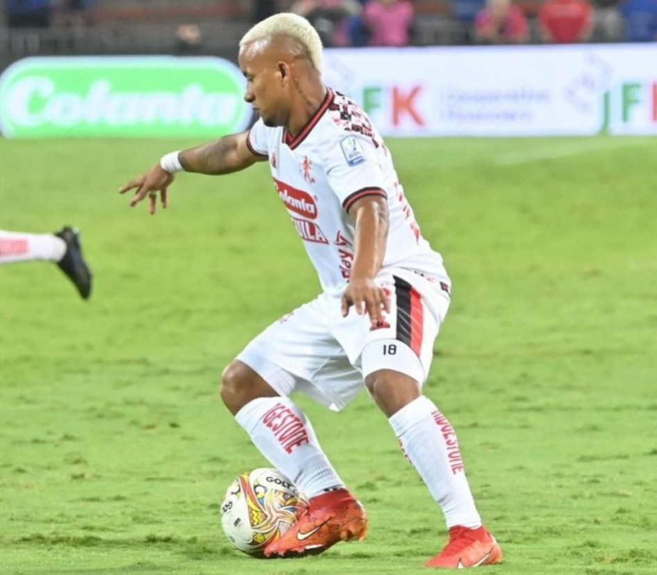 Michael David Barrios, del América de Cali, llega al Once Caldas. Es delanero. Once Caldas