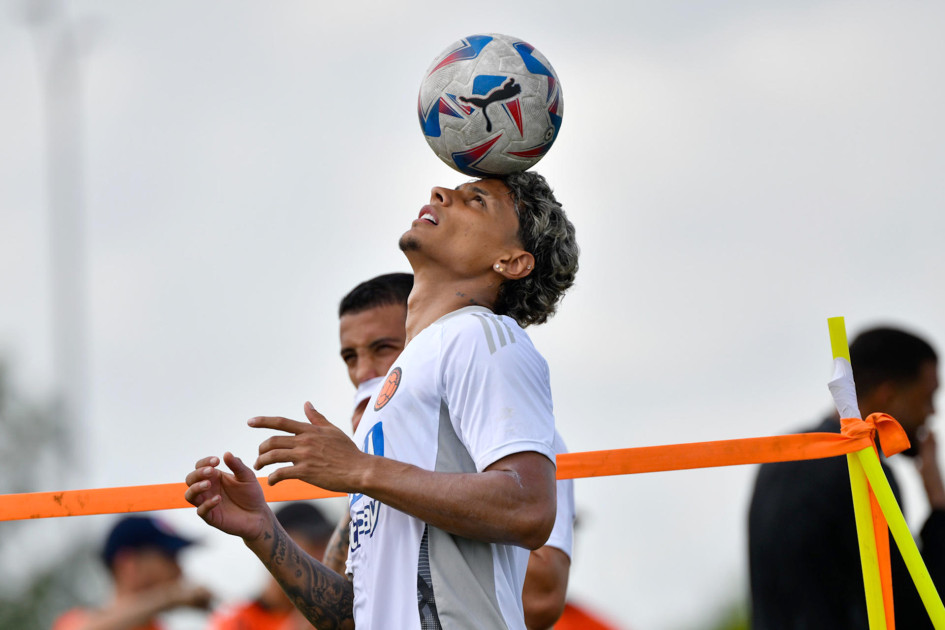 El jugador Richard Ríos, durante la jornada de entrenamiento realizada en Houston (Estados Unidos). El jugador Richard Ríos, durante la jornada de entrenamiento realizada en Houston (Estados Unidos).
