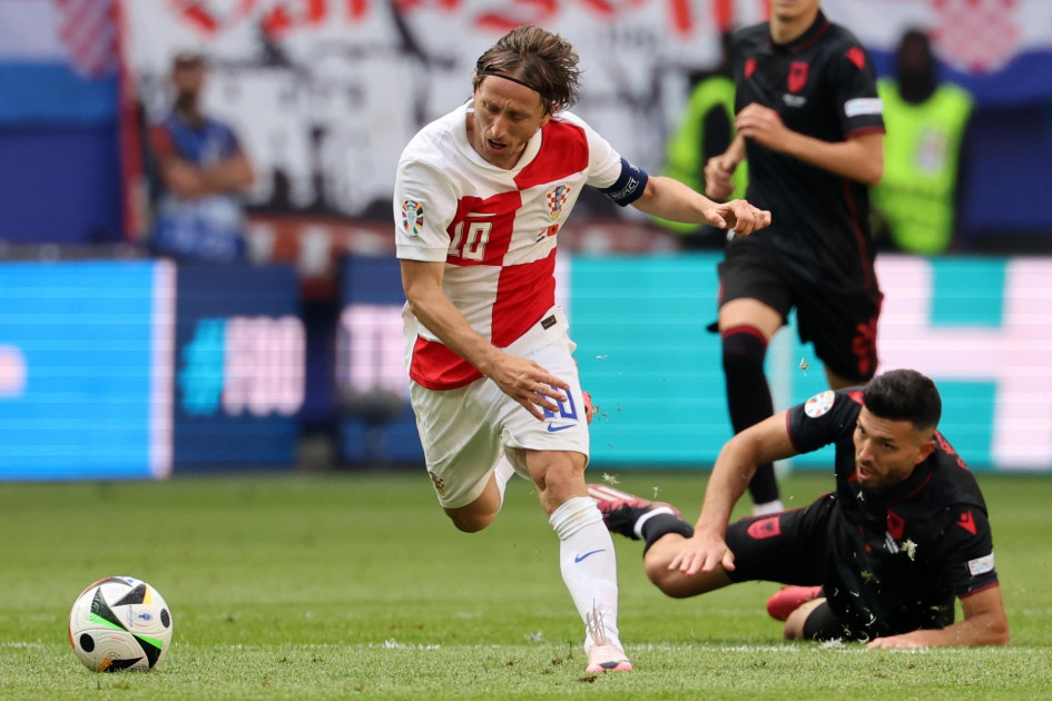 Luka Modric de Croacia en acción durante el partido del grupo B de la Eurocopa 2024 entre Croacia y Albania en Hamburgo, Alemania. Luka Modric de Croacia en acción durante el partido del grupo B de la Eurocopa 2024 entre Croacia y Albania en Hamburgo, Alemania.