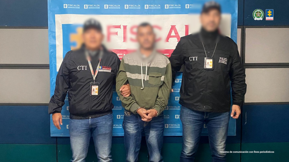 Juan Sebastián fue judicializado por el delito de violencia intrafamiliar agravado y un juez lo envío a la cárcel. Juan Sebastián fue judicializado por el delito de violencia intrafamiliar agravado y un juez lo envío a la cárcel.