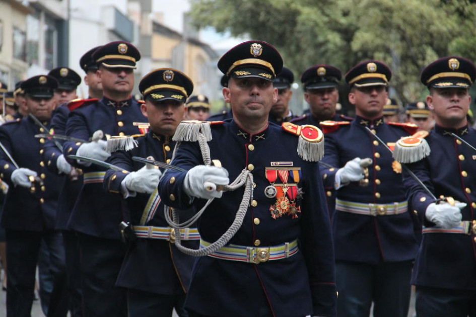 Es tradicional que los militares hagan parte de la programación que las administraciones preparan para esa fecha. Es tradicional que los militares hagan parte de la programación que las administraciones preparan para esa fecha.
