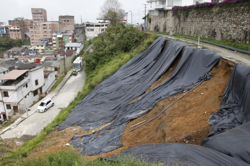 En temporada de lluvias los derrumbes suelen afectar las vías de Caldas. En temporada de lluvias los derrumbes suelen afectar las vías de Caldas.