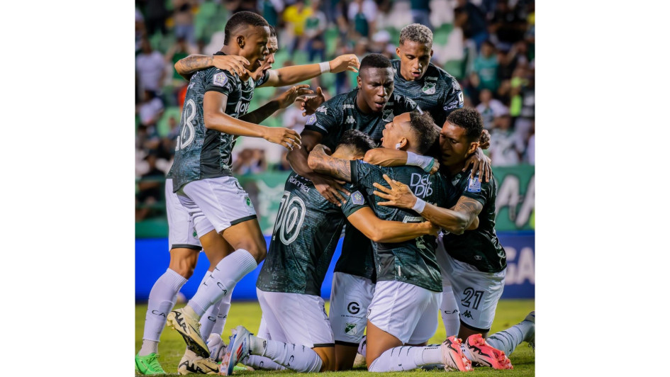 El Deportivo Cali, 10 veces campeón del fútbol colombiano y dos veces finalista de la Copa Libertadores de América, atraviesa una crisis institucional que lo tiene luchando por mantener la categoría. El Deportivo Cali, 10 veces campeón del fútbol colombiano y dos veces finalista de la Copa Libertadores de América, atraviesa una crisis institucional que lo tiene luchando por mantener la categoría.