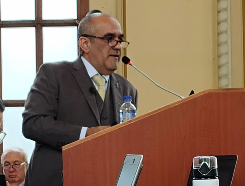 Carlos Alberto Piedrahíta, gerente del Hospital Departamental Santa Sofía, durante su intervención en la Asamblea de Caldas. Carlos Piedrahíta