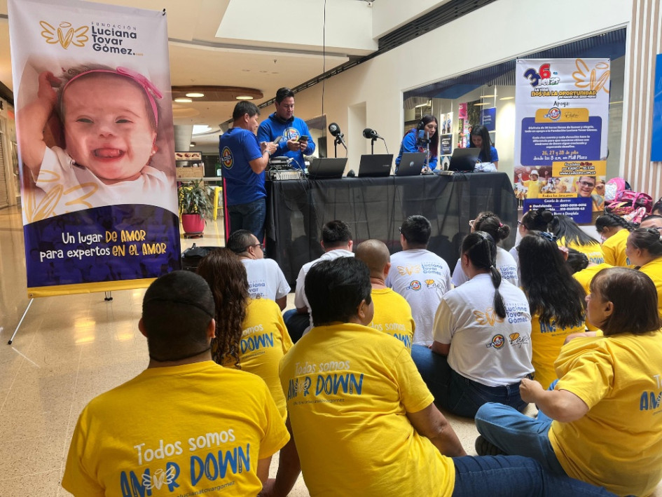 Durante este fin de semana los manizaleños tienen garantizado un lugar para reír en el Centro Comercial Mallplaza, además podrán ayudar a la Fundación Luciana Tovar Gómez. Durante este fin de semana los manizaleños tienen garantizado un lugar para reír en el Centro Comercial Mallplaza, además podrán ayudar a la Fundación Luciana Tovar Gómez.