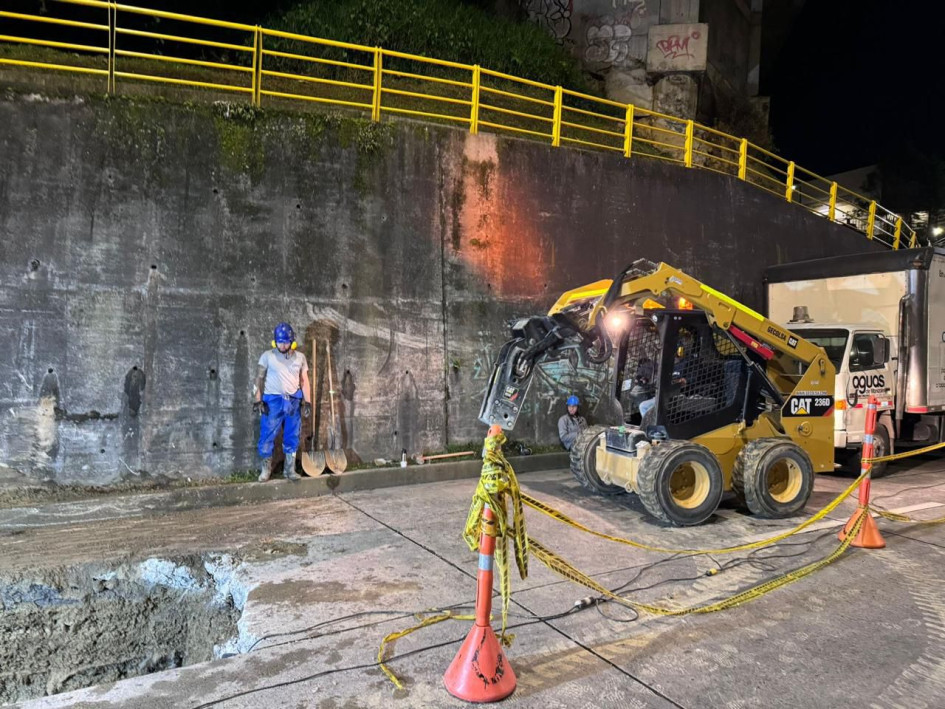 El daño en la tubería se había registrado en el sector de la glorieta de la Universidad Autónoma de Manizales. El daño en la tubería se había registrado en el sector de la glorieta de la Universidad Autónoma de Manizales.