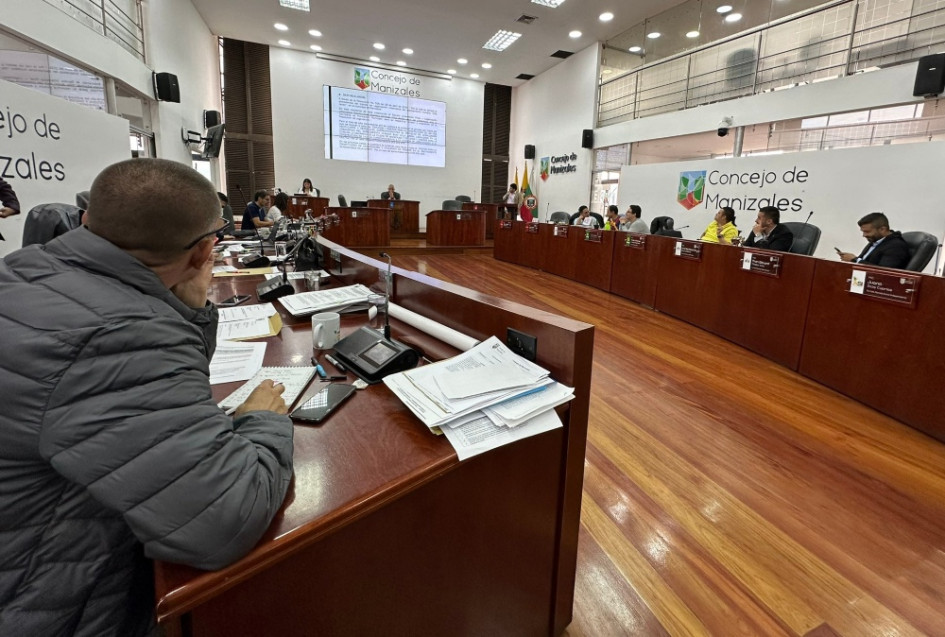 En el Concejo de Manizales se hizo debate de control político a la Secretaría de Cultura y Civismo y a la Promotora de Eventos y Turismo. Hay inconformismo del sector teatral de la ciudad. En el Concejo de Manizales se hizo debate de control político a la Secretaría de Cultura y Civismo y a la Promotora de Eventos y Turismo. Hay inconformismo del sector teatral de la ciudad.