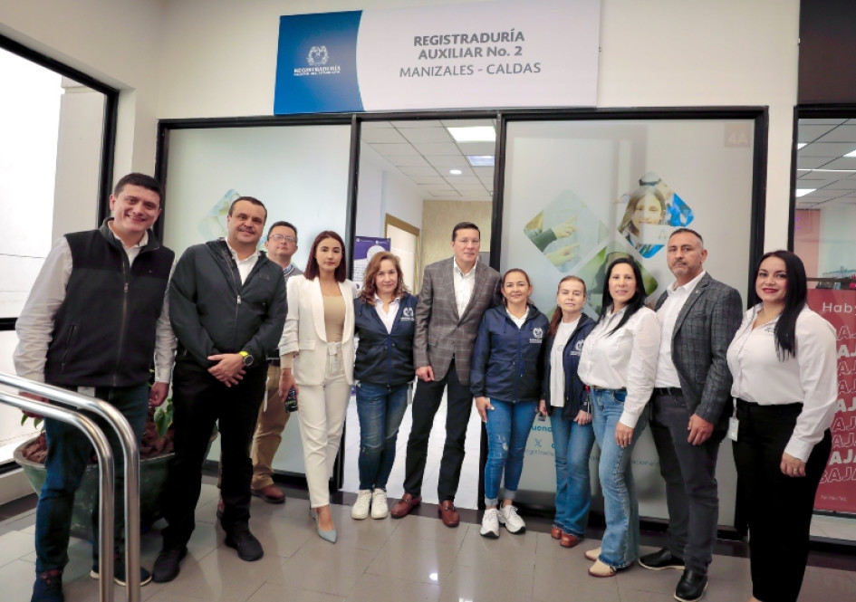 El registrador Nacional, Hernán Penagos (), en la inauguración de la Registraduría Auxiliar nro. 2 en Manizales. El registrador Nacional, Hernán Penagos (), en la inauguración de la Registraduría Auxiliar nro. 2 en Manizales.