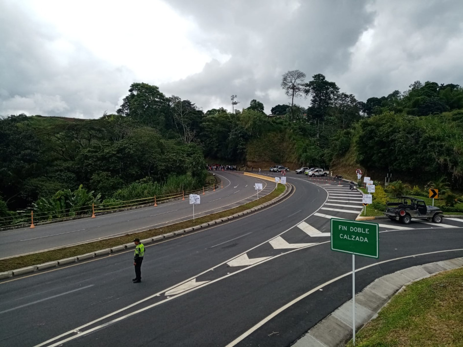 Este es el sector de Guayabal (Chinchiná), en donde se hará el retorno para girar hacia Pereira. Autopistas del Café