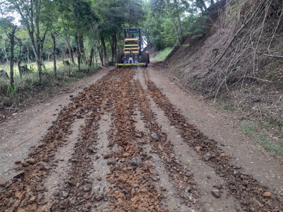 La Gobernación de Caldas envió maquinaria a atender y estabilizar nueve puntos afectados por la temporada de lluvias. Conozca las vías con restricciones para el tránsito. La Gobernación de Caldas envió maquinaria a atender y estabilizar nueve puntos afectados por la temporada de lluvias. Conozca las vías con restricciones para el tránsito.