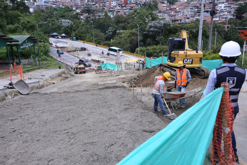 Intercambiador vial de Los Cedros Intercambiador vial de Los Cedros
