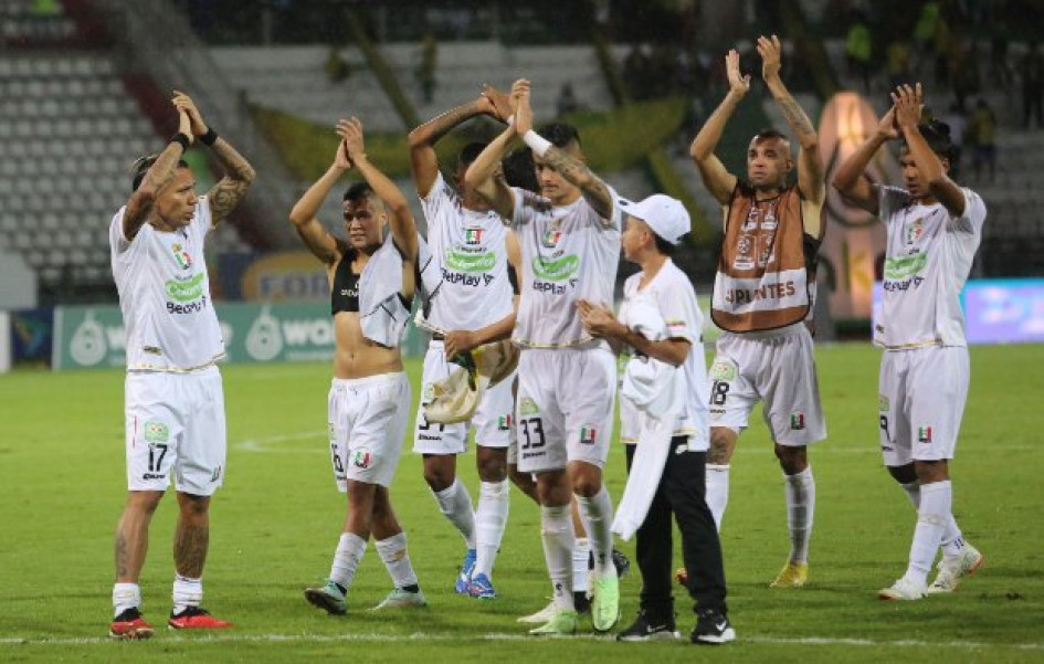 Las primeras cinco presentaciones del Once Caldas en este segundo semestre le han permitido gozar de buena química con su afición. Los aplausos van de lado y lado. Entre aplausos avanza la campaña del Blancoa
