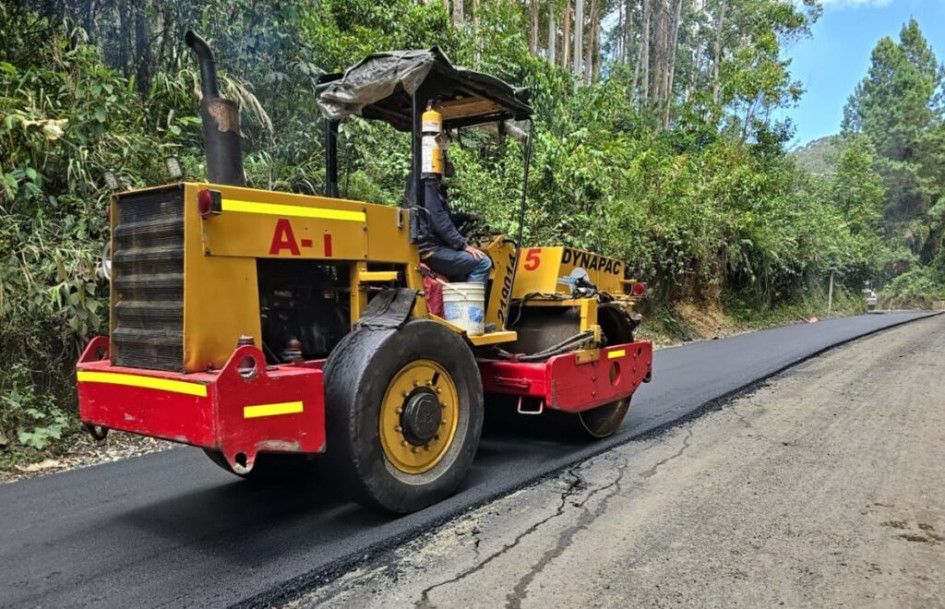 La vía entre Riosucio (Caldas) y Jardín (Antioquia) tiene labores de pavimentación desde el 14 de agosto, tras demoras y llamados de atención al Consorcio Eleín Samaná. Conozca el estado de las vías de Caldas este martes (20 de agosto). La vía entre Riosucio (Caldas) y Jardín (Antioquia) tiene labores de pavimentación desde el 14 de agosto, tras demoras y llamados de atención al Consorcio Eleín Samaná. Conozca el estado de las vías de Caldas este martes (20 de agosto).