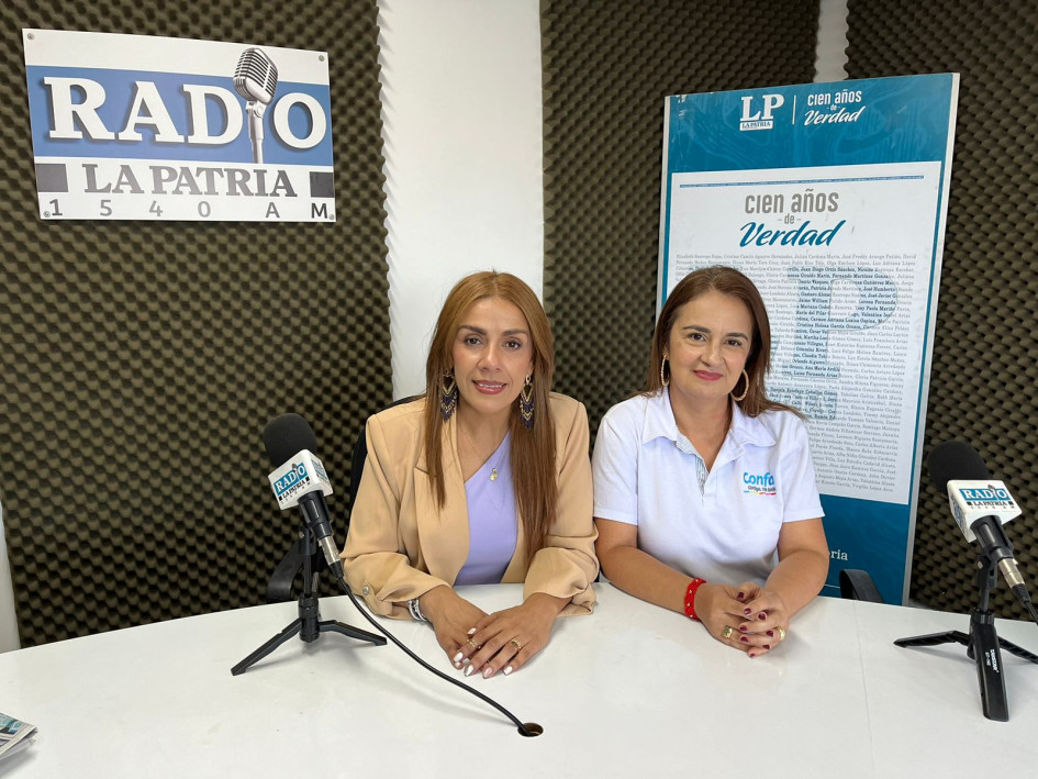 Andrea del Pilar González Marín, docente de la Universidad Autónoma de Manizales y coordinadora de la Mesa de Manizales Ciudad Amigable con las Personas Mayores; Diana María Restrepo Arias, coordinadora del Servicio de Actividad Física y la Estrategia de Confa Mayor Andrea del Pilar González Marín, docente de la Universidad Autónoma de Manizales y coordinadora de la Mesa de Manizales Ciudad Amigable con las Personas Mayores; Diana María Restrepo Arias, coordinadora del Servicio de Actividad Física y la Estrategia de Confa Mayor