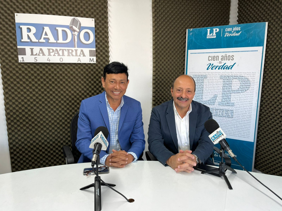 Fabio Gómez, alcalde de Aguadas y Lindon Chavarriaga, director artístico del Festival de Pasillo Fabio Gómez, alcalde de Aguadas y Lindon Chavarriaga, director artístico del Festival de Pasillo