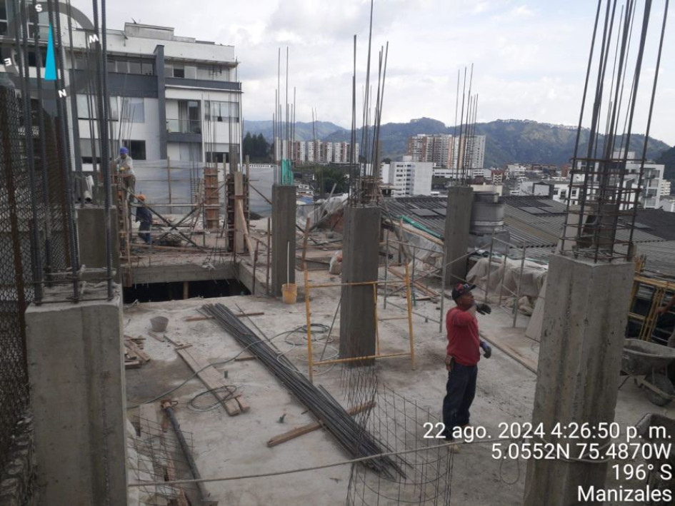 La secretaria del Interior de Manizales, Paula Andrea Sánchez evidencia que aún continúan con las obras ilegales. La secretaria del Interior de Manizales, Paula Andrea Sánchez evidencia que aún continúan con las obras ilegales.