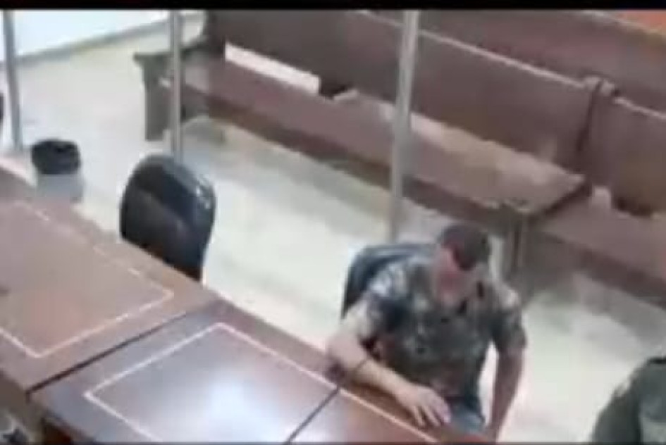 El conductor señalado. El conductor señalado.