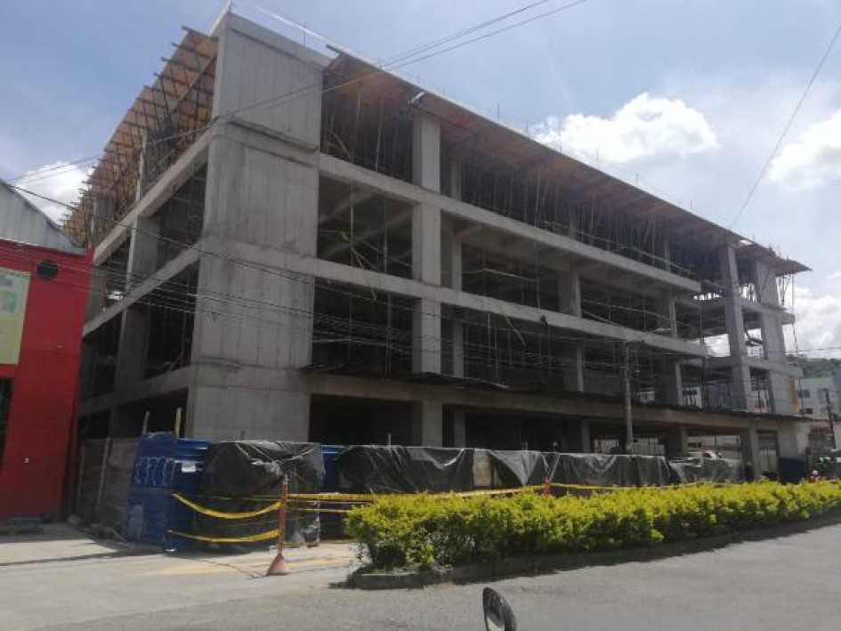 La Escuela Normal Sagrado Corazón, de Riosucio (Caldas), toma forma con las obras que se adelantan, luego de varias suspensiones. La Escuela Normal Sagrado Corazón, de Riosucio (Caldas), toma forma con las obras que se adelantan, luego de varias suspensiones.