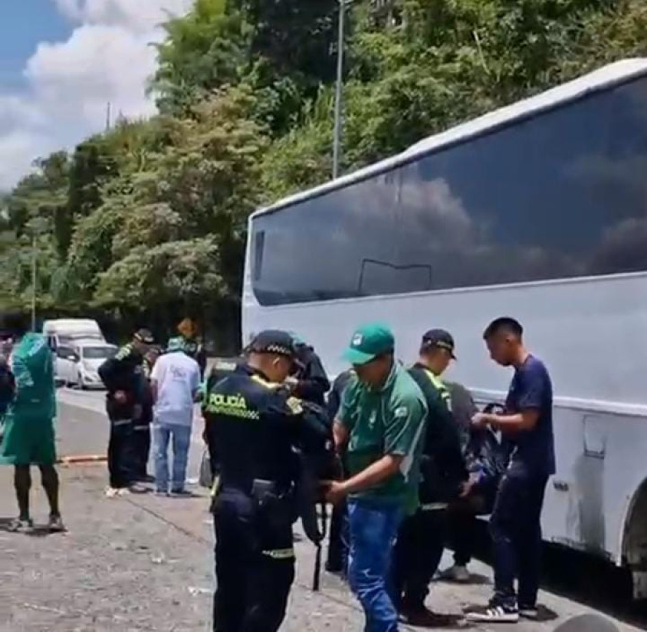 Llegada hinchas Deportivo Cali. Llegada hinchas Deportivo Cali.