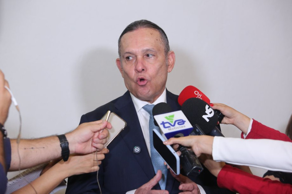 Presidente del Senado de la República, Efraín Cepeda. jurisdicción constitucional
