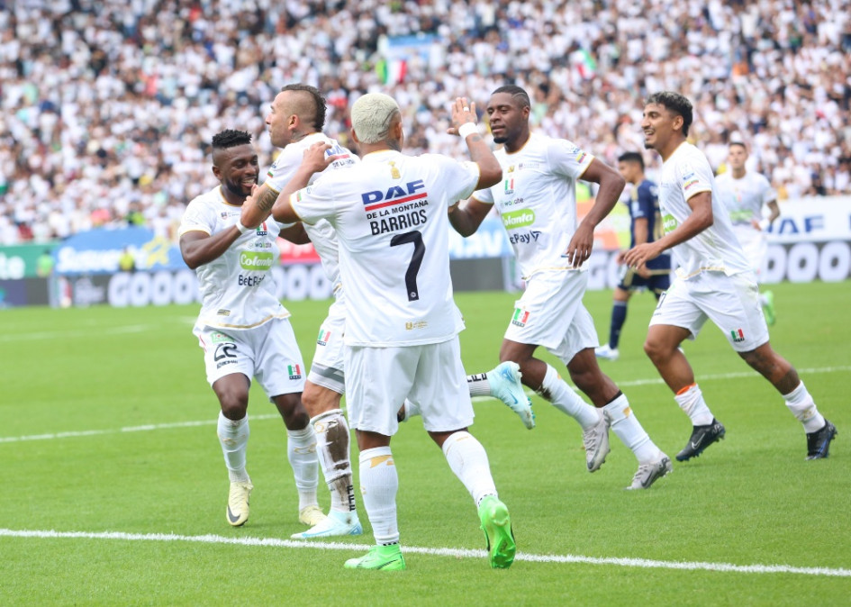 Once Caldas se alista para recibir al Deportivo Cali. El Blanco busca una nueva victoria en la Liga para mantenerse en la punta. Once Caldas se alista para recibir al Deportivo Cali. El Blanco busca una nueva victoria en la Liga para mantenerse en la punta.