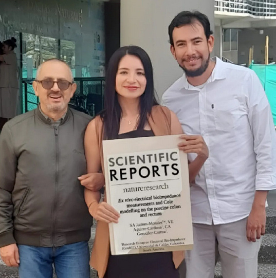 El ingeniero Samuel Alberto Jaimes Morales y la médica Victoria Eugenia Aguirre Cardona, de derecha a izquierda, son los autores del artículo. El ingeniero Samuel Alberto Jaimes Morales y la médica Victoria Eugenia Aguirre Cardona, de derecha a izquierda, son los autores del artículo.