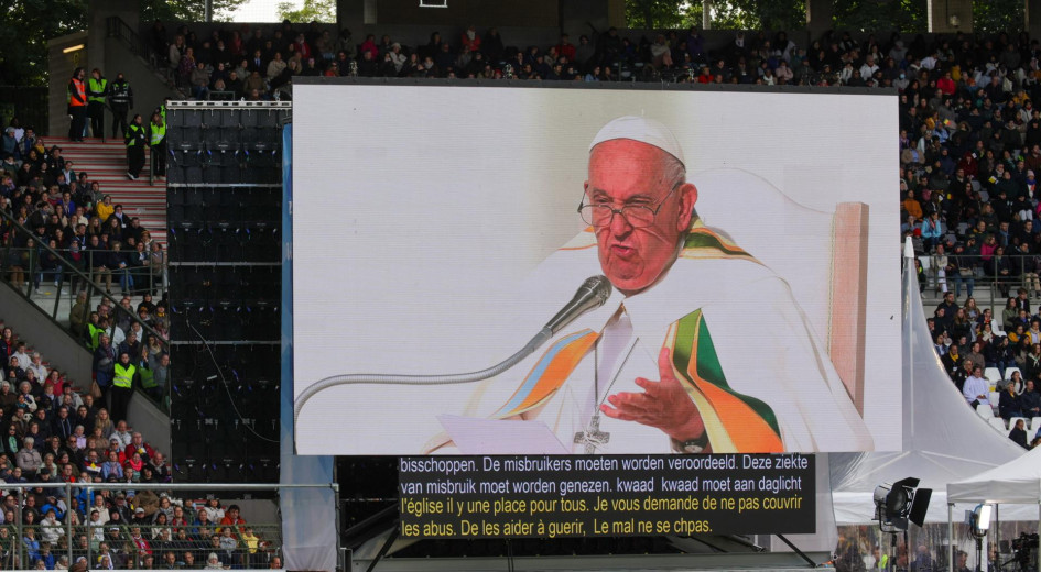 El papa Francisco en el estadio 'rey Balduino' de Bruselas. El papa Francisco en el estadio 'rey Balduino' de Bruselas.
