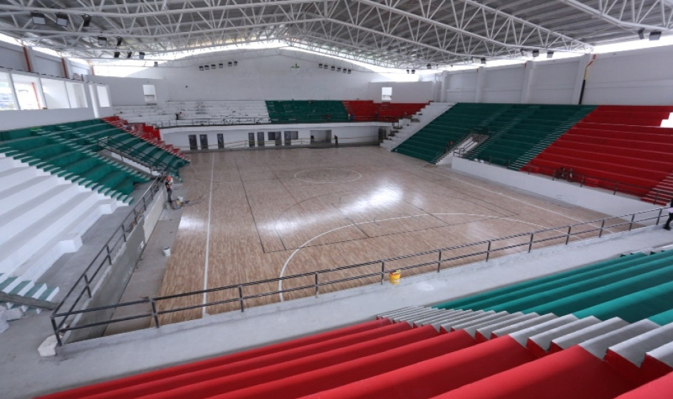 Panorámica del nuevo Coliseo Mayor de Manizales, el cual será inaugurado en los I Juegos Nacionales de la Juventud. El escenario nació para los Juegos de 1936 y fue remodelado para los Juegos de 1988. Ahora fue reconstruido. Panorámica del nuevo Coliseo Mayor de Manizales, el cual será inaugurado en los I Juegos Nacionales de la Juventud. El escenario nació para los Juegos de 1936 y fue remodelado para los Juegos de 1988. Ahora fue reconstruido.