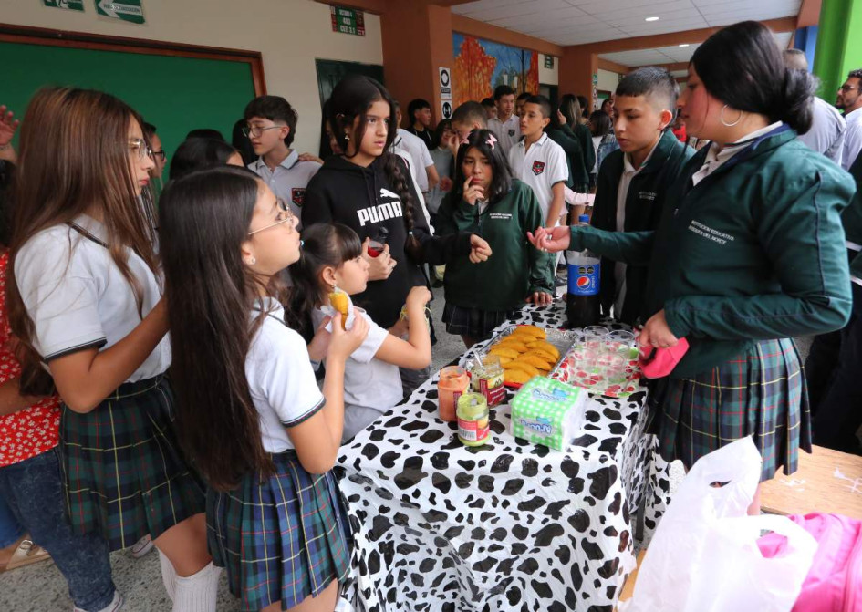 Los estudiantes pusieron a prueba sus destrezas gastronómicas. Los estudiantes pusieron a prueba sus destrezas gastronómicas.