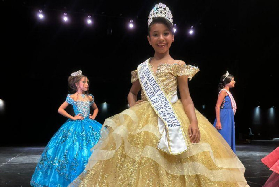 Manuela Molina Ardila Manuela Molina Ardila, bailarina ibaguereña de 11 años, nueva embajadora Nacional Infantil del Folclor Colombiano 2024-2025.