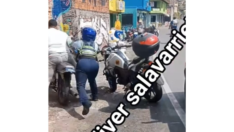 El conductor de la motocicleta habría incumplido con distintas normas del Código de Tránsito.