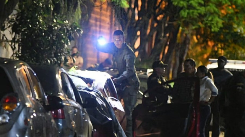 Vehículos afectados por la onda explosiva en Jamundí. Vehículos afectados por la onda explosiva en Jamundí.