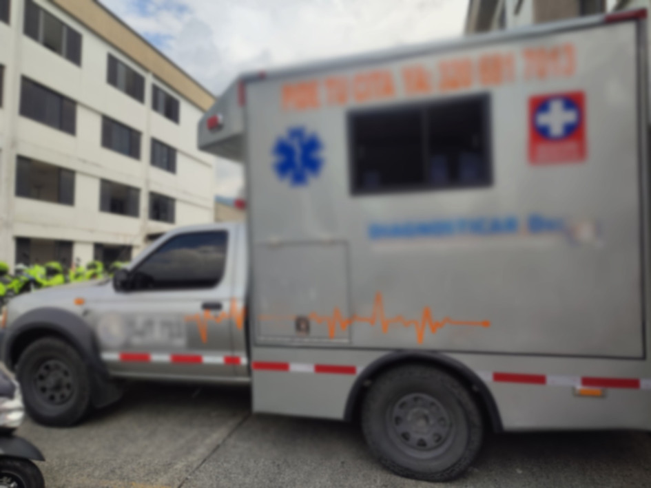 Capturan tres hombres armados que iban en ambulancia y carro particular en Dosquebradas Capturan tres hombres armados que iban en ambulancia y carro particular en Dosquebradas
