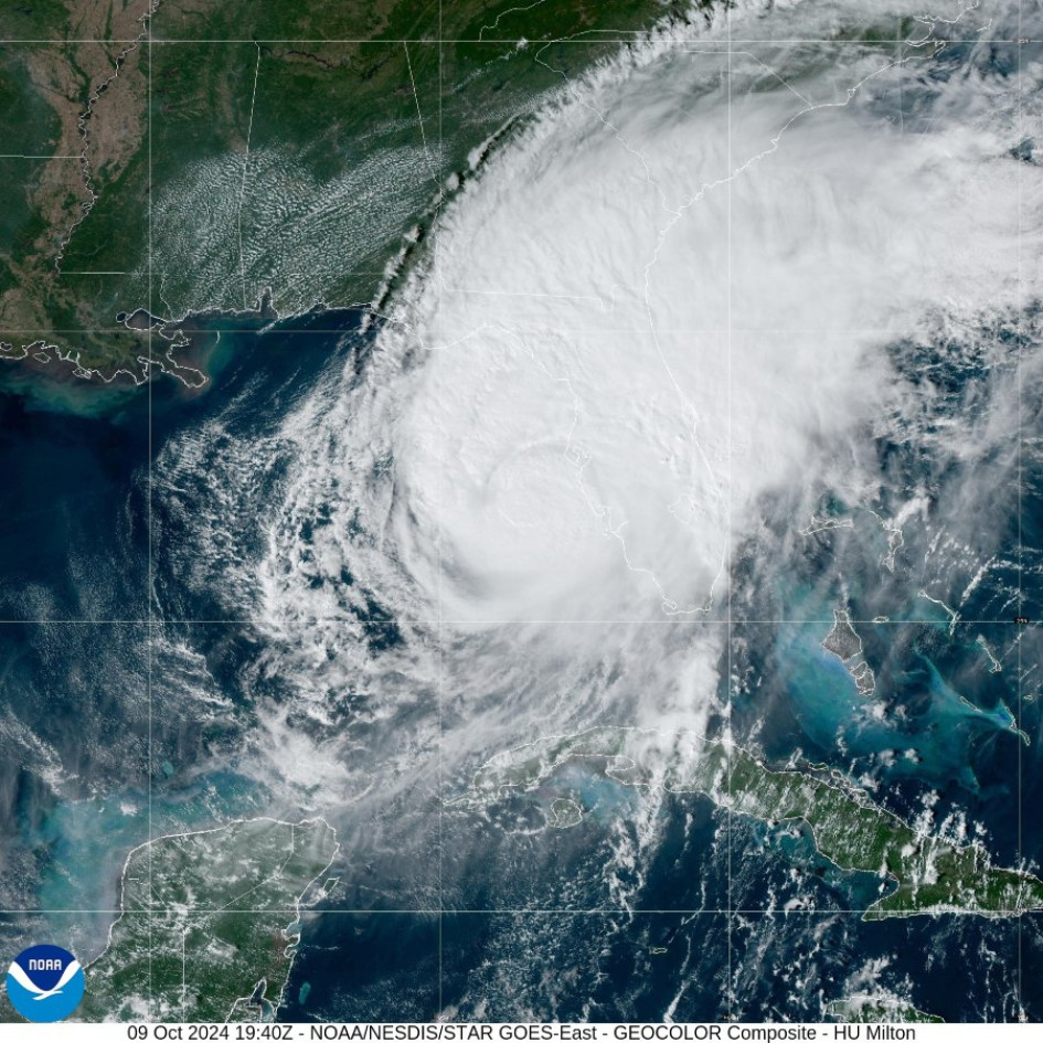 Huracán Milton Los meteorólogos del NHC indicaron que ya están sintiendo intensas precipitaciones con vientos de fuerza de tormenta tropical tierra adentro en la península floridana.