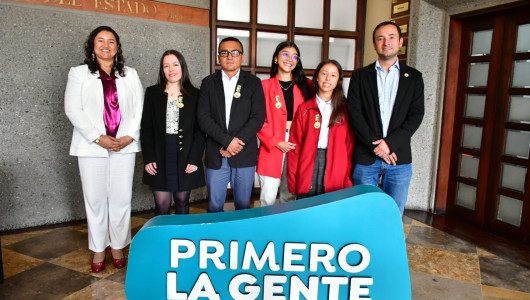 Con tecnología e investigación docentes y estudiantes de Caldas viajan a otros países