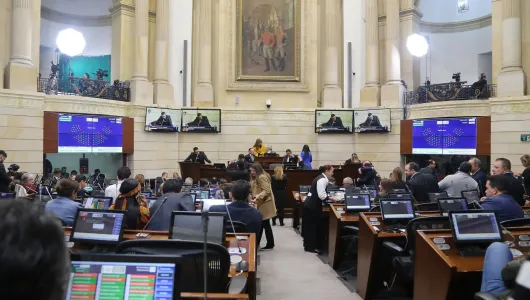 Bancada del oficialista Pacto Histórico cita a control político a ministros de Petro